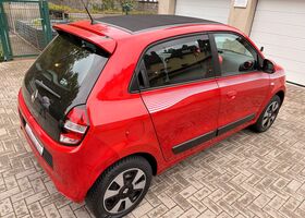 Рено Твинго 2015 в Европе на Automoto.ua Красный Рено Твинго, объемом двигателя 1 л и пробегом 31 тыс. км за 7599 $, фото 3 на Automoto.ua