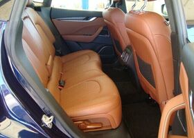 Мазераті Леванте 2018 у Європі на Automoto.ua Синій Мазераті Леванте, об'ємом двигуна 2.99 л та пробігом 145 тис. км за 30999 $, фото 14 на Automoto.ua