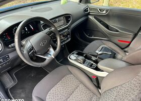 Хендай Ioniq, объемом двигателя 0 л и пробегом 63 тыс. км за 14147 $, фото 16 на Automoto.ua