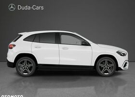 Мерседес ГЛА-Клас 2025 у Європі на Automoto.ua Білий Мерседес ГЛА-Клас, об'ємом двигуна 1 л та пробігом 1 тис. км за 47531 $, фото 3 на Automoto.ua
