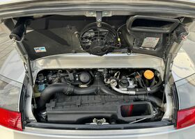Сірий Порше 996, об'ємом двигуна 3.6 л та пробігом 141 тис. км за 68784 $, фото 21 на Automoto.ua