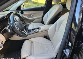 Мерседес Ц-Клас 2019 у Європі на Automoto.ua Чорний Мерседес Ц-Клас, об'ємом двигуна 1 л та пробігом 166 тис. км за 20073 $, фото 12 на Automoto.ua