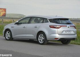 Рено Меган 2018 у Європі на Automoto.ua Сірий Рено Меган, об'ємом двигуна 1 л та пробігом 218 тис. км за 8548 $, фото 4 на Automoto.ua