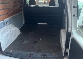 Фольксваген Кадди 2016 в Европе на Automoto.ua Белый Фольксваген Кадди, объемом двигателя 1.97 л и пробегом 183 тыс. км за 10437 $, фото 10 на Automoto.ua