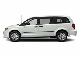 Dodge Grand Caravan 2018 на тест-драйве, фото 3