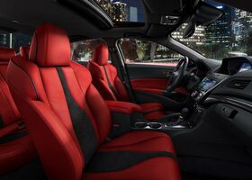 Интерьер седана Acura ILX 2021 года выпуска