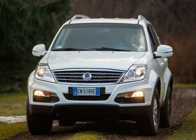 Cанг Йонг Rexton, Позашляховик / Кросовер 2012 - н.в. III (W) 270 XDi AT (179 Hp)