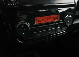 Мицубиси Спейс Стар 2023 в Европе на Automoto.ua Красный Мицубиси Спейс Стар, объемом двигателя 1.19 л и пробегом 8 тыс. км за 16757 $, фото 24 на Automoto.ua
