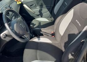 Дачія Sandero, об'ємом двигуна 0.9 л та пробігом 168 тис. км за 3888 $, фото 5 на Automoto.ua