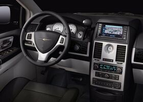 Chrysler Grand Voyager null на тест-драйве, фото 5