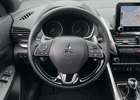 Міцубісі Eclipse Cross 2021 у Європі на Automoto.ua Білий Міцубісі Eclipse Cross, об'ємом двигуна 2.36 л та пробігом 45 тис. км за 30395 $, фото 13 на Automoto.ua