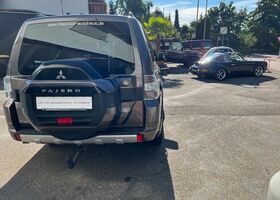 Міцубісі Паджеро 2017 у Європі на Automoto.ua Коричневий Міцубісі Паджеро, об'ємом двигуна 3.2 л та пробігом 140 тис. км за 40632 $, фото 11 на Automoto.ua