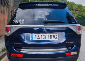Мицубиси Аутлендер 2013 в Европе на Automoto.ua Мицубиси Аутлендер, объемом двигателя 2.18 л и пробегом 180 тыс. км за 14251 $, фото 3 на Automoto.ua