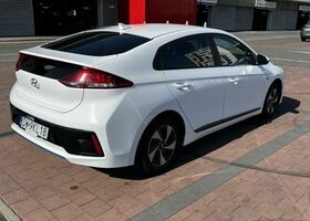 Хендай Ioniq, об'ємом двигуна 1.58 л та пробігом 261 тис. км за 11210 $, фото 8 на Automoto.ua