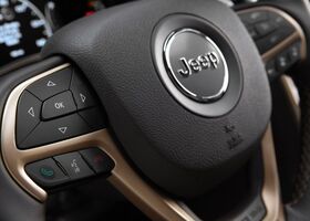 Jeep Grand Cherokee 2016 на тест-драйве, фото 10