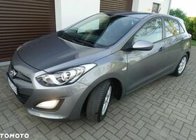 Хендай i30, объемом двигателя 1.4 л и пробегом 137 тыс. км за 7322 $, фото 5 на Automoto.ua