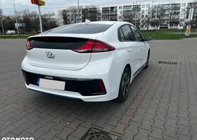 Хендай Ioniq, объемом двигателя 1.58 л и пробегом 262 тыс. км за 10043 $, фото 4 на Automoto.ua