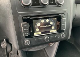 Фольксваген Кадди 2015 в Европе на Automoto.ua Серебряный Фольксваген Кадди, объемом двигателя 1.6 л и пробегом 240 тыс. км за 9595 $, фото 10 на Automoto.ua