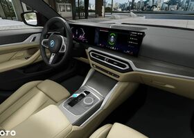 БМВ i4, объемом двигателя 0 л и пробегом 5 тыс. км за 52343 $, фото 9 на Automoto.ua