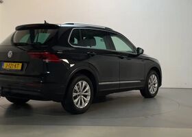 Фольксваген Тигуан 2020 в Европе на Automoto.ua Черный Фольксваген Тигуан, объемом двигателя 1.5 л и пробегом 157 тыс. км за 26151 $, фото 2 на Automoto.ua