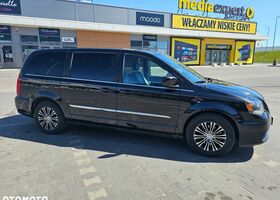 Крайслер Town & Country, об'ємом двигуна 3.61 л та пробігом 183 тис. км за 12419 $, фото 6 на Automoto.ua