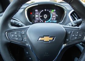 Chevrolet Volt 2019 на тест-драйве, фото 17