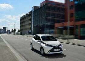 Toyota Aygo 2016 на тест-драйве, фото 11