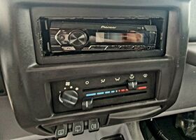 Джип Вранглер 1998 в Европе на Automoto.ua Черный Джип Вранглер, объемом двигателя 2.46 л и пробегом 156 тыс. км за 14900 $, фото 12 на Automoto.ua