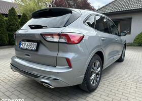 Форд Куга, об'ємом двигуна 2 л та пробігом 10 тис. км за 31663 $, фото 6 на Automoto.ua