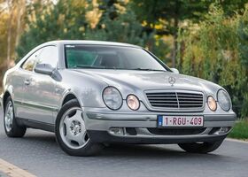 Мерседес ЦЛК-Клас 1997 у Європі на Automoto.ua Сірий Мерседес ЦЛК-Клас, об'ємом двигуна 2.3 л та пробігом 173 тис. км за 15900 $, фото 3 на Automoto.ua