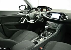 Пежо 308, объемом двигателя 1.2 л и пробегом 193 тыс. км за 6868 $, фото 14 на Automoto.ua