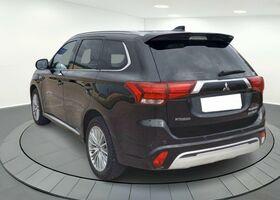 Мицубиси Аутлендер 2019 в Европе на Automoto.ua Серый Мицубиси Аутлендер, объемом двигателя 2.36 л и пробегом 69 тыс. км за 25671 $, фото 5 на Automoto.ua