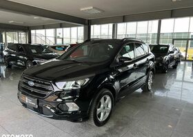 Форд Куга, объемом двигателя 1.5 л и пробегом 75 тыс. км за 21145 $, фото 4 на Automoto.ua