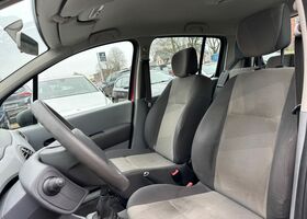 Рено Модус 2007 у Європі на Automoto.ua Червоний Рено Модус, об'ємом двигуна 1.15 л та пробігом 246 тис. км за 1472 $, фото 7 на Automoto.ua