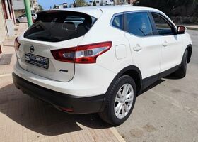 Ніссан Кашкай 2014 у Європі на Automoto.ua Білий Ніссан Кашкай, об'ємом двигуна 1.46 л та пробігом 162 тис. км за 10490 $, фото 5 на Automoto.ua