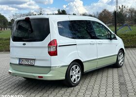 Форд Tourneo Courier, объемом двигателя 1 л и пробегом 127 тыс. км за 6026 $, фото 3 на Automoto.ua