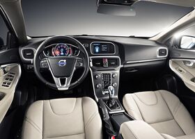 Volvo V40 2016 на тест-драйве, фото 6