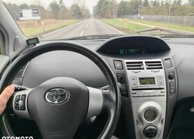 Тойота Яріс, об'ємом двигуна 1.3 л та пробігом 182 тис. км за 2873 $, фото 12 на Automoto.ua