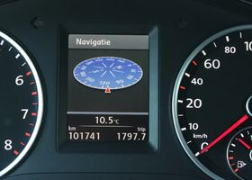 Фольксваген Тігуан 2012 у Європі на Automoto.ua Чорний Фольксваген Тігуан, об'ємом двигуна 1.98 л та пробігом 102 тис. км за 16867 $, фото 3 на Automoto.ua