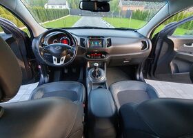 Кіа Sportage, об'ємом двигуна 2 л та пробігом 189 тис. км за 9698 $, фото 4 на Automoto.ua