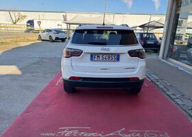 Джип Компас 2018 в Европе на Automoto.ua Белый Джип Компас, объемом двигателя 1.6 л и пробегом 70 тыс. км за 19213 $, фото 13 на Automoto.ua