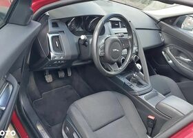 Ягуар E-Pace, объемом двигателя 2 л и пробегом 92 тыс. км за 15767 $, фото 14 на Automoto.ua