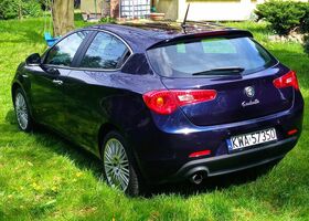 Альфа Ромео Giulietta, об'ємом двигуна 1.37 л та пробігом 147 тис. км за 7106 $, фото 6 на Automoto.ua