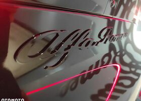 Альфа Ромео Джуниор 2025 в Европе на Automoto.ua Черный Альфа Ромео Джуниор, объемом двигателя 1 л и пробегом 6 тыс. км за 33681 $, фото 10 на Automoto.ua