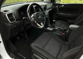 Кіа Sportage, об'ємом двигуна 1.59 л та пробігом 158 тис. км за 15076 $, фото 5 на Automoto.ua