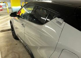 Тойота C-HR 2021 в Европе на Automoto.ua Серый Тойота C-HR, объемом двигателя 1 л и пробегом 34 тыс. км за 115000 $, фото 10 на Automoto.ua