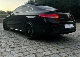 Мерседес Ц-Клас 2019 у Європі на Automoto.ua Чорний Мерседес Ц-Клас, об'ємом двигуна 1 л та пробігом 112 тис. км за 29516 $, фото 10 на Automoto.ua