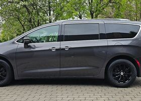 Крайслер Pacifica, об'ємом двигуна 3.61 л та пробігом 35 тис. км за 40130 $, фото 3 на Automoto.ua