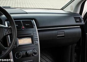 Мерседес Б-класс 2009 в Европе на Automoto.ua Серый Мерседес Б-класс, объемом двигателя 1 л и пробегом 219 тыс. км за 4819 $, фото 38 на Automoto.ua