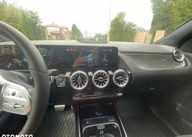 Мерседес ГЛА-Класс 2023 в Европе на Automoto.ua Серый Мерседес ГЛА-Класс, объемом двигателя 1 л и пробегом 16 тыс. км за 139000 $, фото 15 на Automoto.ua